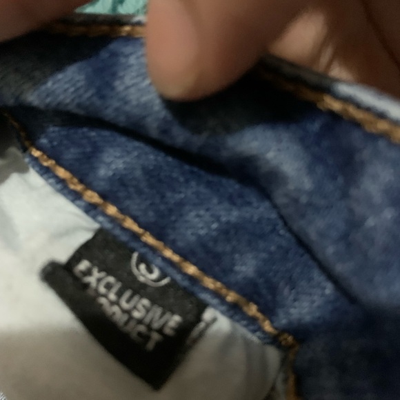 Denim shorts - Picture 2 of 3